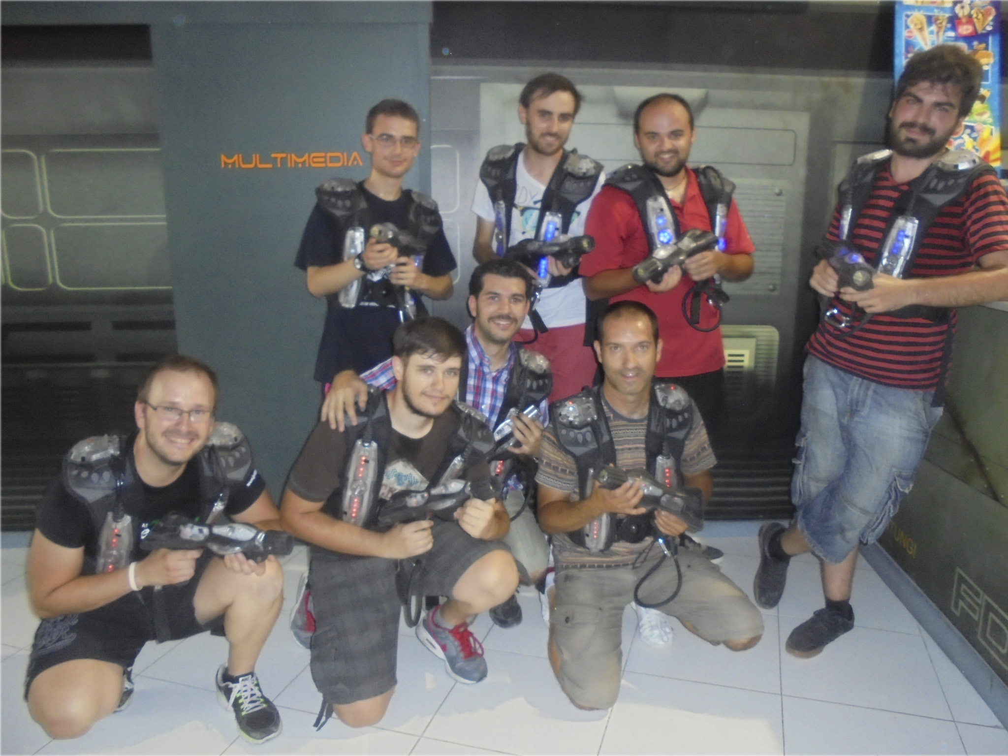 qlc-grupos-amigos-lasergame
